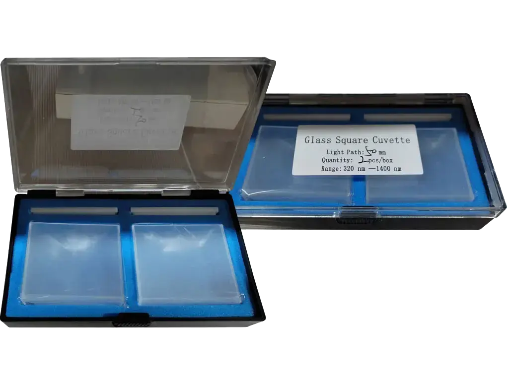 SQUARE CUVETTES.GLASS 30mm 3