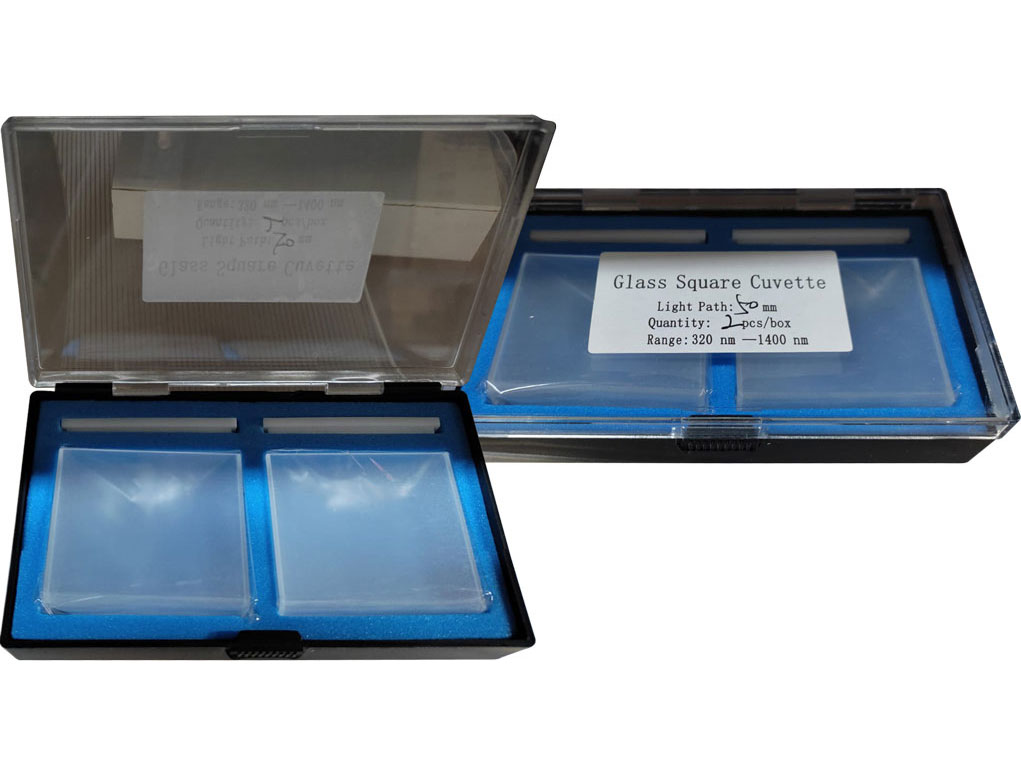 SQUARE CUVETTES.QUARTZ 30mm 3