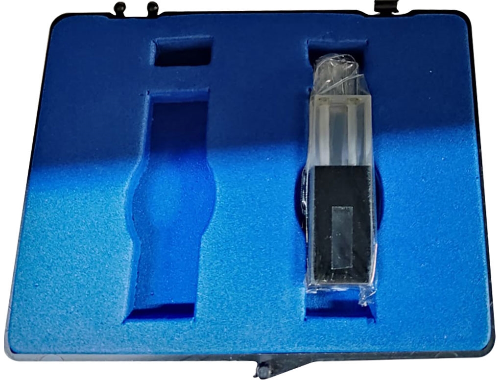10mm Flow through Quartz cell 3