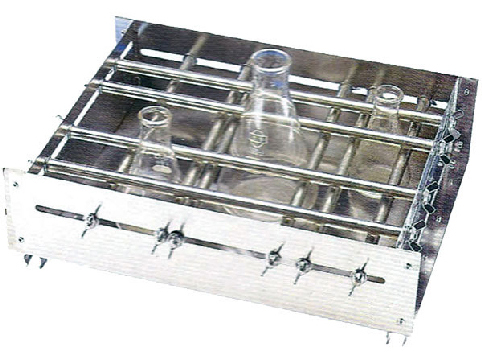 Triangular flask holder